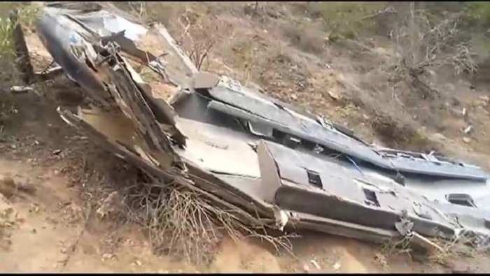 A dozen police killed in Peru after bus falls off a cliff 